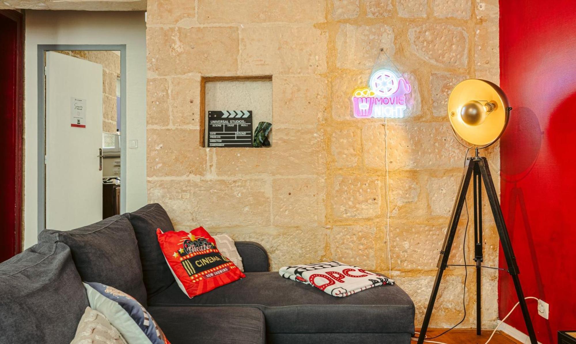Olympia - Terrasse - Parking Gratuit - Centre Ville - Rez De Chaussee - Fibre Tv 4K Saintes Ngoại thất bức ảnh